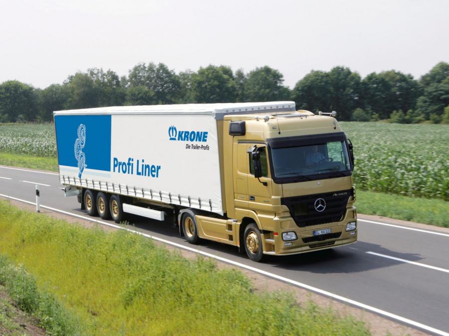 Mercedes-Benz Actros 1844 2002 года  (фото 1 из 15)